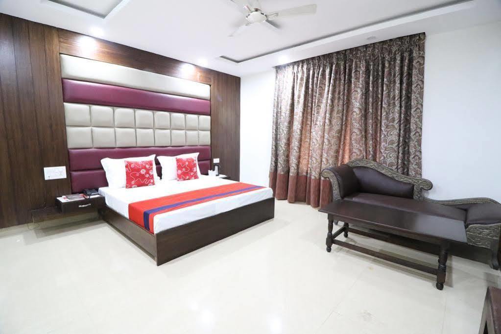 Hotel Ng Paradise Jagādhri 외부 사진
