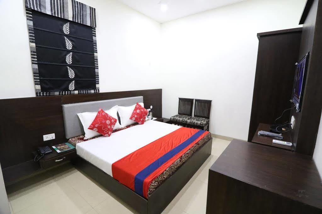 Hotel Ng Paradise Jagādhri 외부 사진